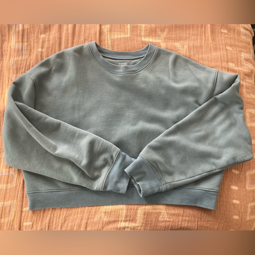 Girlfriend Collective 50/50 cropped sweatshirt size L